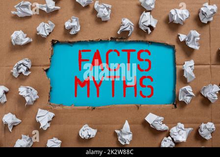 Schild mit Fakten Mythen. Geschäftsansatz basiert auf Vorstellungskraft und nicht auf echten Unterschieden -48057 Stockfoto