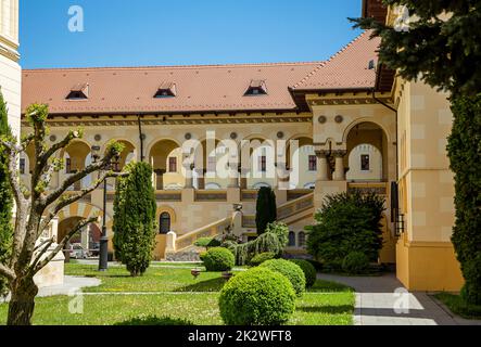 Der Innenhof der Krönungskathedrale in der Festung Alba Carolina, Siebenbürgen, Rumänien Stockfoto