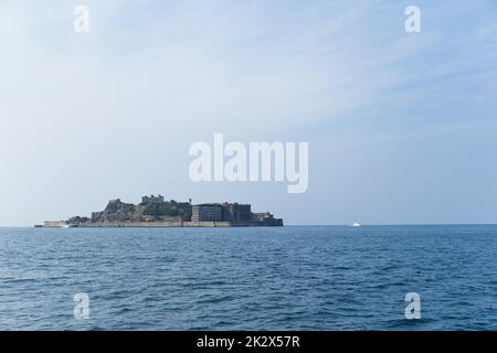 Abgebrochene Schlachtschiff Insel in Japan Stockfoto