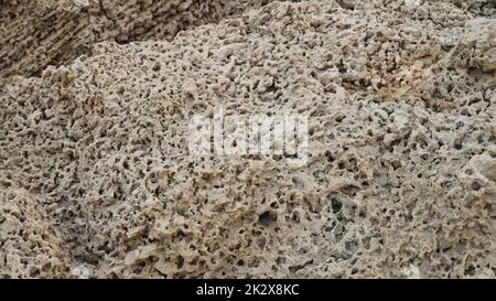 Ein Kurkar Sandstein Formationen aus der Nähe. Mittelmeerküste Stockfoto