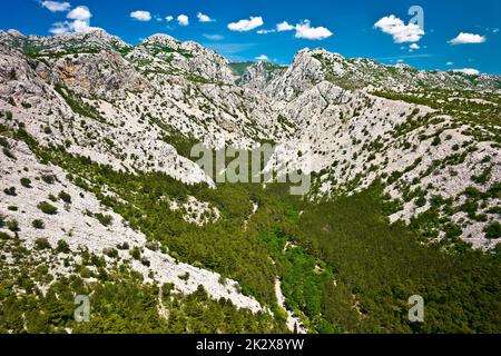 Paklenica Canyon Nationalpark auf dem Velebit Berg aus der Vogelperspektive Stockfoto