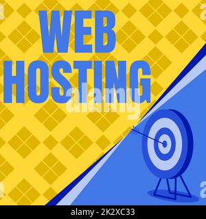 Konzeptionelle Beschriftung Web-Hosting. Ein Wort zur Bereitstellung von Speicherplatz und Zugriff für Websites. Ziel ist, dass Bullseye das erfolgreich abgeschlossene Projekt darstellt. Stockfoto