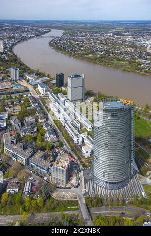 Luftaufnahme, Bundesviertel mit Postturm am Rhein, Deutsche Welle, UN-Campus der Vereinten Nationen mit langer Eugen und dem ehemaligen Deutschen Bundestag Stockfoto