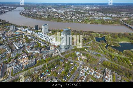 Luftaufnahme, Bundesviertel mit Postturm am Rhein und Rheinauensee, Deutsche Welle, UN-Campus der Vereinten Nationen, langer Eugen und ehemaliges Ge Stockfoto