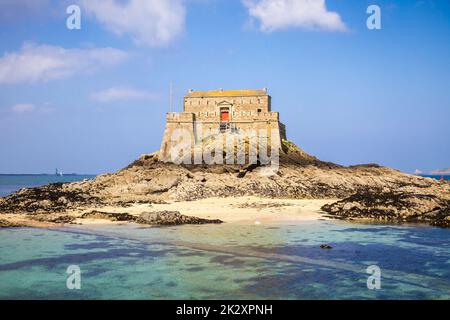 castel, Fort du Petit Be, Strand und Meer, Saint-Malo, Bretagne, Frankreich Stockfoto