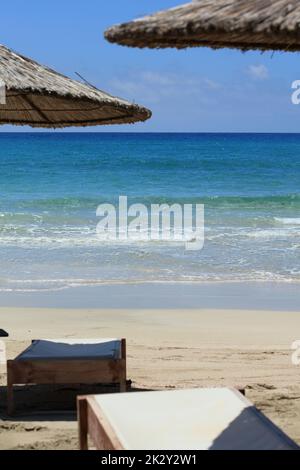 Falassarna roter Sandstrand Kissamos Creta Insel Sommerferien 2020 covid-19 Corona Virus Saison Moderne hochwertige Drucke Stockfoto