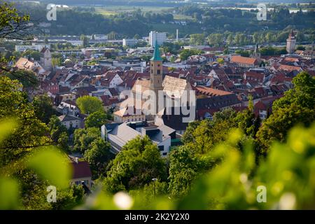 Ravensburg, Deutschland: Luftstadtlandschaft im Frühlingsuntergang Stockfoto