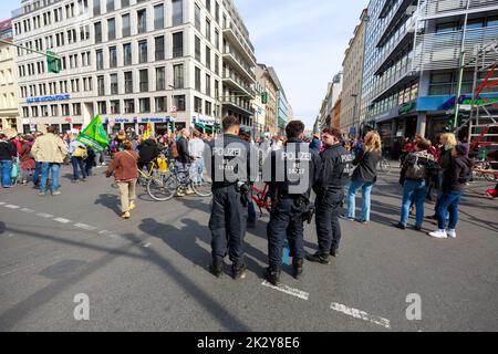 Berlin/Deutschland - 23. September 2022: Freitags zur zukünftigen Demonstration in Berlin. Stockfoto