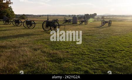 Cannon auf der Hancock Avenue in Richtung Emmitsburg Road., Gettysburg, PA Stockfoto