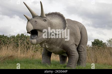 Dinosaurier-Modell von Triceratops All Things Wild, Honeybourne, Großbritannien Stockfoto