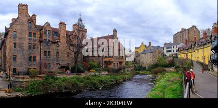 Panoramablick auf das Dean Village am Wasser von Leith in Edinburgh, Schottland Stockfoto