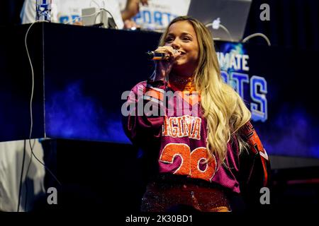 Arnhem, Niederlande. 23. September 2022. ARNHEM, NIEDERLANDE - 23. SEPTEMBER: Emma Heesters spielt während des Pools Ein Phase-1-Spiel zwischen den Niederlanden und Kenia am 1. Tag der FIVB Volleyball-Womens-Weltmeisterschaft 2022 im Gelredome am 23. September 2022 in Arnhem, Niederlande (Foto von Rene Nijhuis/Orange Pictions) Quelle: Orange Pics BV/Alamy Live News Stockfoto