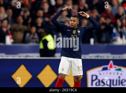 Saint-Denis in der Nähe von Paris, Frankreich. 22. September 2022. Kylian Mbappe (FRA) Fußball: UEFA Nations League Ein Gruppenspiel zwischen Frankreich 2-0 Österreich im Stade de France in Saint-Denis bei Paris, Frankreich . Quelle: AFLO/Alamy Live News Stockfoto