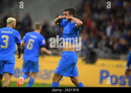 Mailand, Italien. 23. September 2022. Bryan Cristante (Italien) während des UEFA 'Nations League 2022-2023-Spiels zwischen Italien 1-0 England im Giuseppe-Meazza-Stadion am 23. September 2022 in Mailand, Italien. Kredit: Maurizio Borsari/AFLO/Alamy Live Nachrichten Gutschrift: Aflo Co. Ltd./Alamy Live Nachrichten Stockfoto