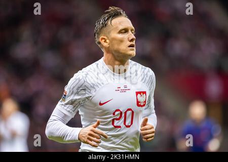 Warschau, Polen. 22. September 2022. Piotr Zielinski aus Polen in Aktion gesehen während der UEFA Nations League, League A Group 4 Spiel zwischen Polen und den Niederlanden im PGE National Stadium. Endstand; Polen 0:2 Niederlande. Kredit: SOPA Images Limited/Alamy Live Nachrichten Stockfoto