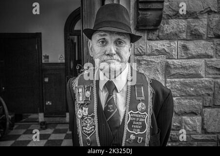 13. August 2022, Londonderry. 10.000 Apprentice Boys of Derry und 120 Bands nahmen an der jährlichen Relief of Derry-Parade Teil, der größten loyalen Orderparade Stockfoto