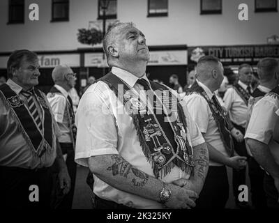 13. August 2022, Londonderry. 10.000 Apprentice Boys of Derry und 120 Bands nahmen an der jährlichen Relief of Derry Parade Teil. Stockfoto