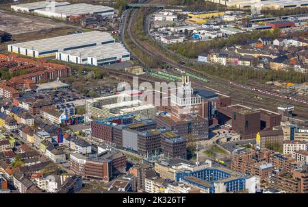 Luftaufnahme, Dortmunder U und Studentenwohnheim am Emil-Moog-Platz und Baustelle mit Hotelneubau Moxy und Residence Inn am Emil-SC Stockfoto