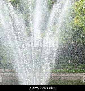 Brunnen im Komplex von Lodhi Garden in Delhi Indien, funktionstüchtiger Brunnen im Lodhi Garden Komplex, Wasser im Brunnen, Brunnen im Lodhi gar Stockfoto