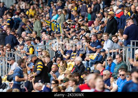 Worcester, Großbritannien. 24. September 2022. Unterstützer der Worcester Warriors während des Spiels der Gallagher Premiership Worcester Warriors gegen Newcastle Falcons im Sixways Stadium, Worcester, Großbritannien, 24.. September 2022 (Foto von Nick Browning/News Images) in Worcester, Großbritannien am 9/24/2022. (Foto von Nick Browning/News Images/Sipa USA) Quelle: SIPA USA/Alamy Live News Stockfoto