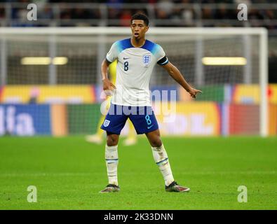 23 Sep 2022 - Italien gegen England - UEFA Nations League - Gruppe 3 - San Siro Englands Jude Bellingham während des Spiels der UEFA Nations League gegen Italien. Picture : Mark Pain / Alamy Live News Stockfoto