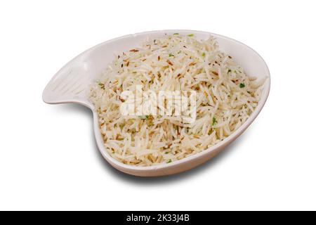 Jeera Reis , Basmati-Reis mit gebratenem Kreuzkümmel gewürzt Samen. Isoliert auf weißem Hintergrund. Stockfoto