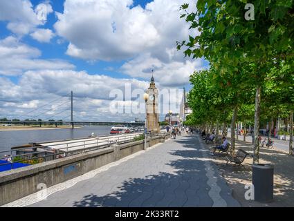 Rheinpromenade (Rheinpromenade), Düsseldorf, Deutschland Stockfoto