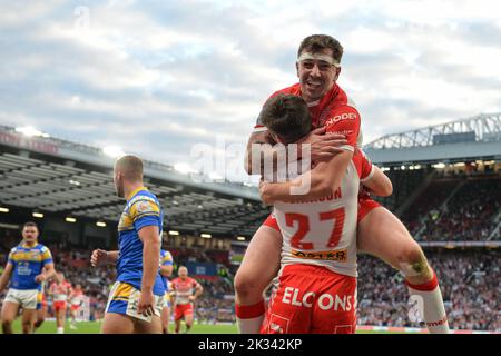 Manchester, England -24.. September 2022 - Jonathan Bennison von St. Helens feiert einen Versuch. Rugby League Betfred Super League Grand Final, St. Helens vs Leeds Rhinos at Old Trafford, Manchester, Großbritannien Credit: Dean Williams/Alamy Live News Stockfoto