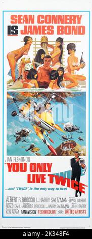 Vintage James Bond Filmposter - You Only Live Twice 1967. Mit Sean Connery als James Bond. Stockfoto