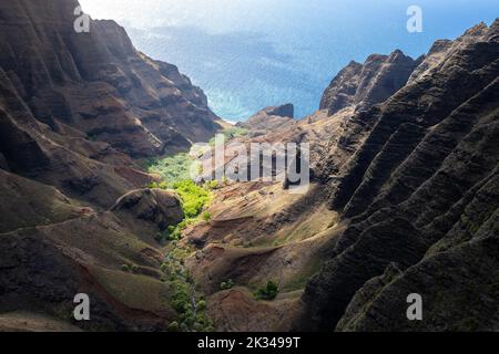 Luftaufnahme Honopu Valley, Napali Coast, Kauai, Hawaii, USA, Nordamerika Stockfoto