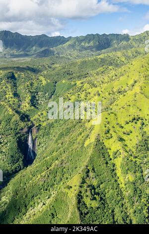 Luftaufnahme Manawaiopuna Falls (Jurassic Park Falls), Kauai, Hawaii, USA, Nordamerika Stockfoto