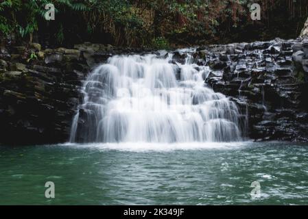 Wasserfall-Spot in der Road to Hana Reise in Maui, Hawaii, USA Stockfoto