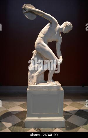 Stockholm, Schweden, September 2022: Verschiedene Statuen im Schwedischen Nationalmuseum der Schönen Künste (Nationalmuseum) Stockfoto