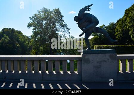 Oslo, Norwegen, September 2022: Frogner Park, ein Park voller Skulpturen des norwegischen Bildhauers Gustav Vigeland. Stockfoto