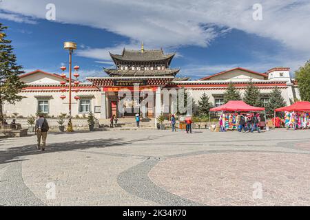 Landschaft des Guishan Parks in der Altstadt der Provinz Shangri-la Yunnan, Tibet, China Stockfoto