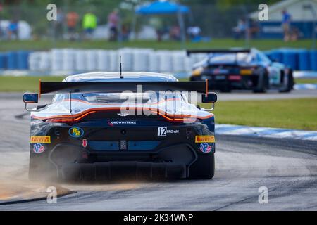 Sebring, FL, USA. 24.. September 2022. Fanatec GT World Challenge America Powered by AWS auf dem Sebring International Speedway, USA. Lieblingssportwagen von Marken wie Acura, Aston Martin, Ferrari, Lamborghini, Mercedes-AMG, Und Porsche wird die Beulen in Zentral-Florida zu kämpfen. Kredit: Yaroslav Sabitov/YES Market Media/Alamy Live Nachrichten Stockfoto