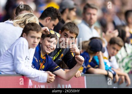 Worcester, Großbritannien. 24. September 2022. Unterstützer der Worcester Warriors während des Spiels der Gallagher Premiership Worcester Warriors gegen Newcastle Falcons im Sixways Stadium, Worcester, Großbritannien, 24.. September 2022 (Foto von Nick Browning/News Images) in Worcester, Großbritannien am 9/24/2022. (Foto von Nick Browning/News Images/Sipa USA) Quelle: SIPA USA/Alamy Live News Stockfoto