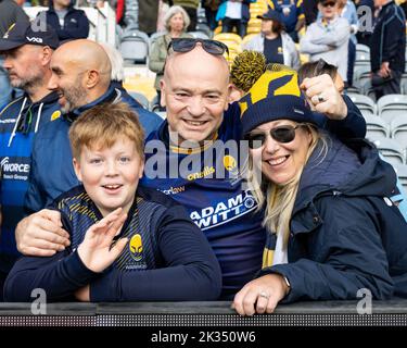 Worcester, Großbritannien. 24. September 2022. Unterstützer der Worcester Warriors während des Spiels der Gallagher Premiership Worcester Warriors gegen Newcastle Falcons im Sixways Stadium, Worcester, Großbritannien, 24.. September 2022 (Foto von Nick Browning/News Images) in Worcester, Großbritannien am 9/24/2022. (Foto von Nick Browning/News Images/Sipa USA) Quelle: SIPA USA/Alamy Live News Stockfoto