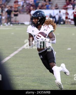 24. September 2022 - der breite Empfänger der Hawaii Rainbow Warriors, James Phillips (3), sucht nach einem Fang im zweiten Viertel während eines Spiels zwischen den New Mexico State Aggies und den Hawaii Rainbow Warriors im Aggie Memorial Stadium in Las Cruces, NM - Michael Sullivan/CSM, Yards zu gewinnen Stockfoto