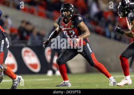 Ottawa, Kanada. 24. September 2022. Avery Williams (42) von den Ottawa Redblacks in einem regulären Saison Canadian Football League (CFL) Spiel zwischen den Toronto Argonauts bei den Ottawa Redblacks. Die Argonauten gewannen das Spiel 45-15. Stockfoto