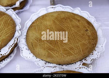 Detail der typisch spanischen traditionellen Kuchen, süße Speisen, Dessert Stockfoto