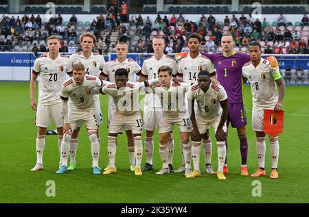 Belgische Spieler mit Ignace Van der Brempt , Ewoud Pletinckx , Hugo Siquet , Louis Patris , Koni De Winter , Maarten Vandevoordt , Aster Vranckx , Yorbe Vertessen , Largie Ramazani , Yari Verschaeren , Eliot Matazo, der am Freitag, dem 23. September 2022 in Leuven, Belgien, für das Teambild posiert, während eines Freundschaftsspiels zwischen den unter 21 Nationalmannschaften Belgiens, den Red Devils und den Niederlanden. FOTO SPORTPIX | DAVID CATRY Stockfoto