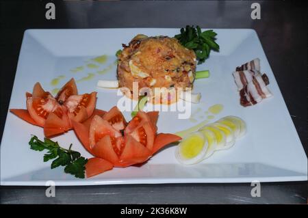 Genießen Sie San Anton, typisch andalusisches Gericht Stockfoto