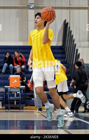 Bishop Noll gegen Lake Station 2021 High School Basketball. Wettbewerbe von Schulmannschaften Stockfoto