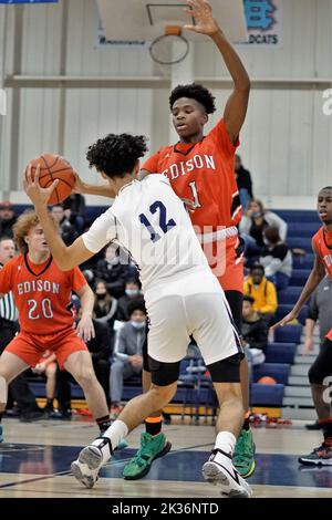 Bishop Noll gegen Lake Station 2021 High School Basketball. Wettbewerbe von Schulmannschaften Stockfoto