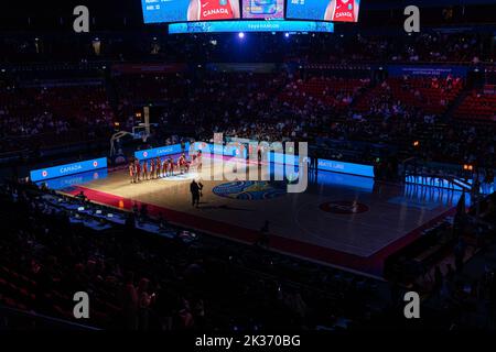 Sydney, Australien. 25. September 2022. Die kanadische Nationalmannschaft wird vor dem Spiel der FIBA Womens World Cup 2022 zwischen Japan und Kanada im Sydney Superdome in Sydney, Australien, vorgestellt. (Foto: NOE Llamas/Sports Press Photo/C - EINE STUNDE DEADLINE - NUR FTP AKTIVIEREN, WENN BILDER WENIGER ALS EINE STUNDE ALT sind - Alamy) Quelle: SPP Sport Press Photo. /Alamy Live News Stockfoto