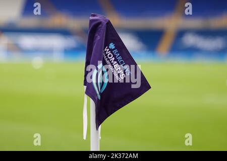 Birmingham, Großbritannien. 25. September 2022. Ein Blick auf die Barclays Women's Championship Flagge während des Fa Women's Super League Spiels Birmingham City Women gegen Coventry United Women in St Andrews, Birmingham, Großbritannien, 25.. September 2022 (Foto von Simon Bissett/News Images) Kredit: News Images LTD/Alamy Live News Stockfoto