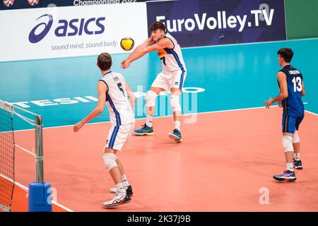 24. September 2022, Montesilvano, Pescara, Italien: Luca Porro (ITA) im Halbfinale der CEV U20 Volleyball Europameisterschaft 2022 in Montesilvano (Bildnachweis: © Elena Vizzoca/Pacific Press via ZUMA Press Wire) Stockfoto