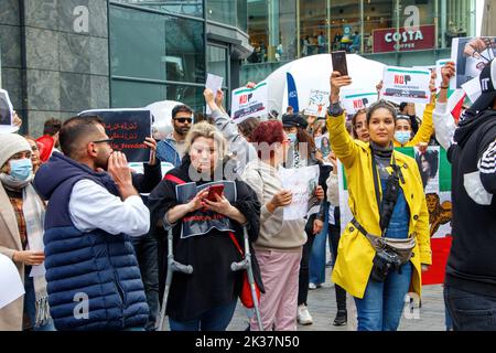 Frau Leben Freiheit Protest birmingham uk16 Tote Iran Unruhen Moralpolizei Volksverärgerung entbrannte nach dem Tod Kurdin Mahsa amini 24.. september Stockfoto