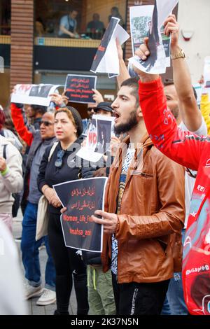 Frau Leben Freiheit Protest birmingham uk16 Tote Iran Unruhen Moralpolizei Volksverärgerung entbrannte nach dem Tod Kurdin Mahsa amini 24.. september Stockfoto